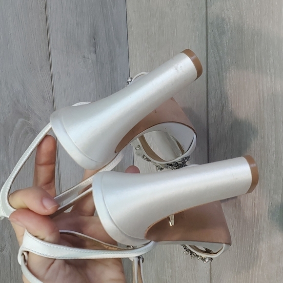 Badgley Mischka Womens Heels Sandals shoes sz 9.5 - Picture 6 of 12